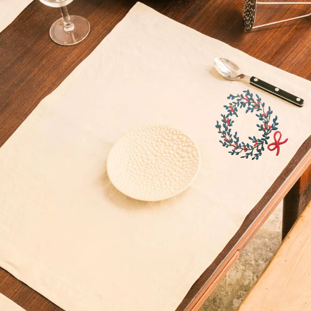 Wreath Motif Table Mats